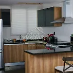 Amazing House In The Center With Pool And Parking